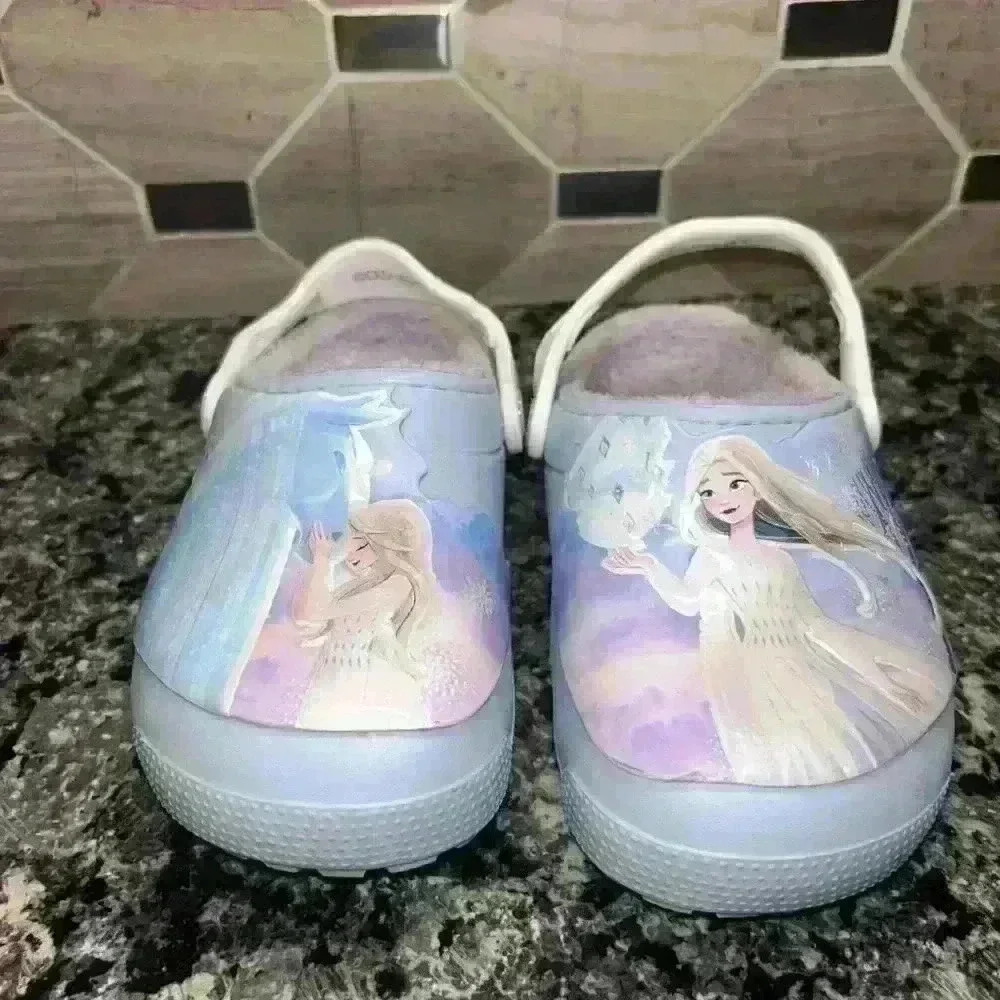Crocs Fun Lab Little Kids Fur-Lined Disney Frozen II Clog - Size C12 - Picture 1 of 16